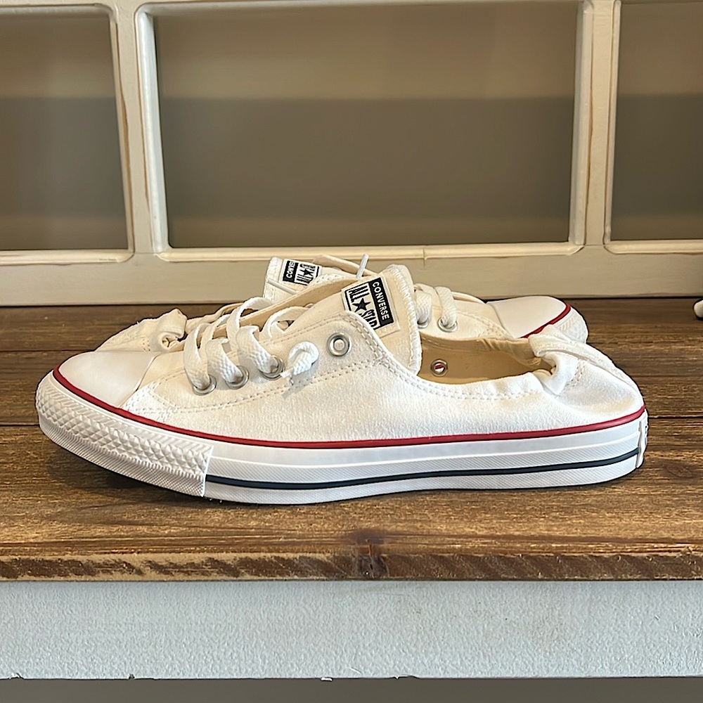 Brand New Women’s Size 11 Converse All Star White Shoes